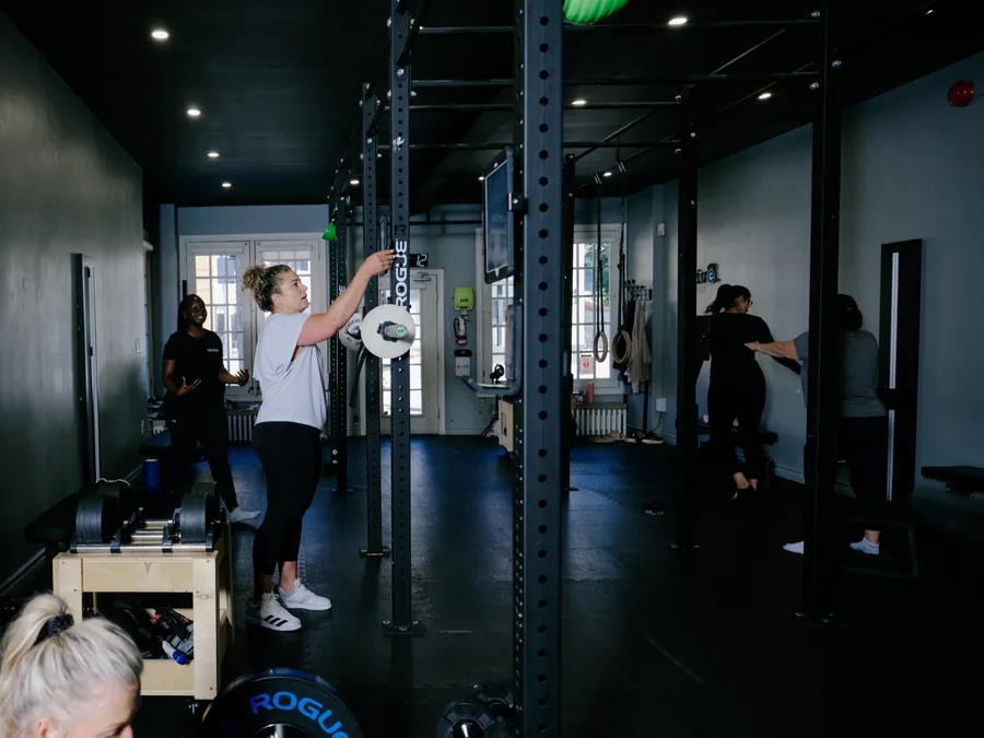 Thrive Fit: members training on separate programs at the same time